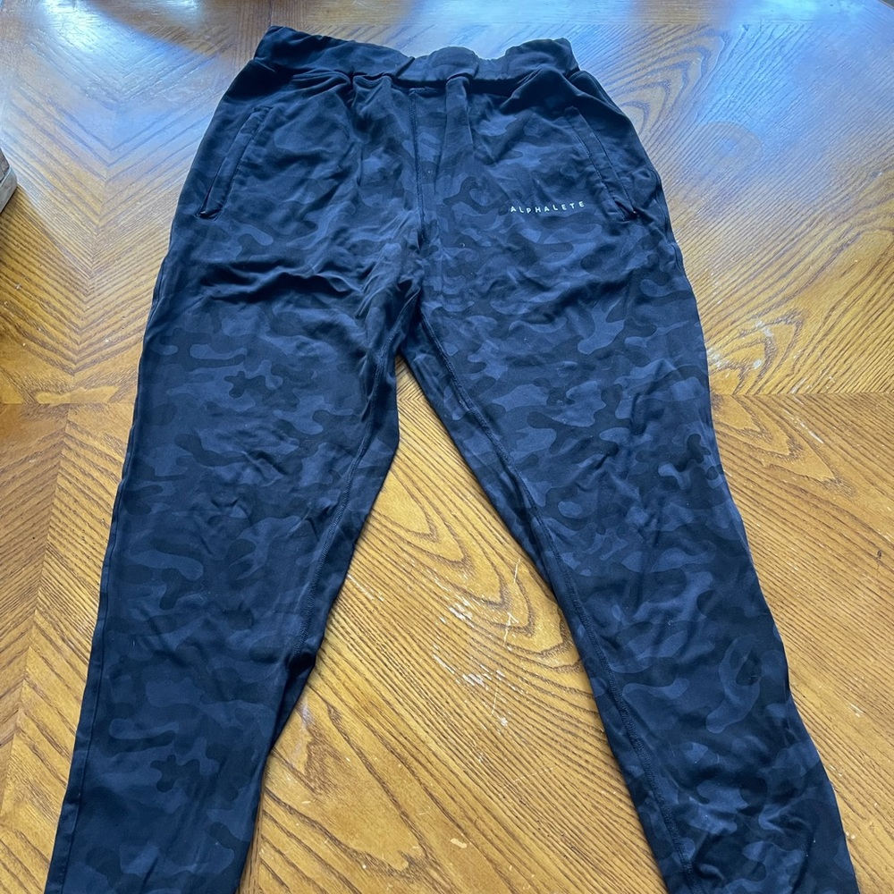 Alphalete Joggers